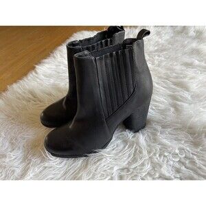 Madden Girl Size 6 Black Dominic Booties Boots Preowned FLAW